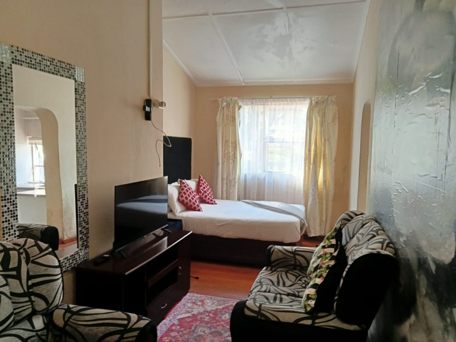 6 Bedroom Property for Sale in Fort Hill Eastern Cape
